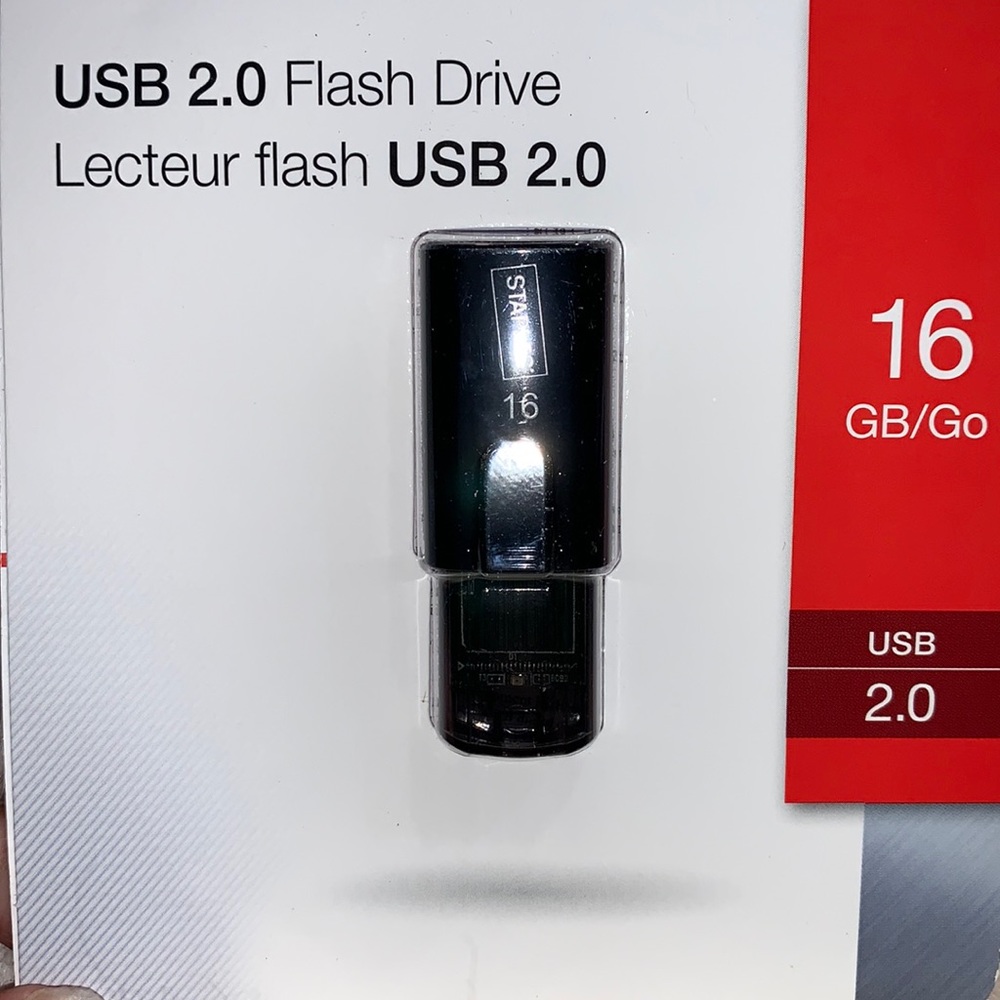 ☄️2/$15☄️16 GB flashdrive